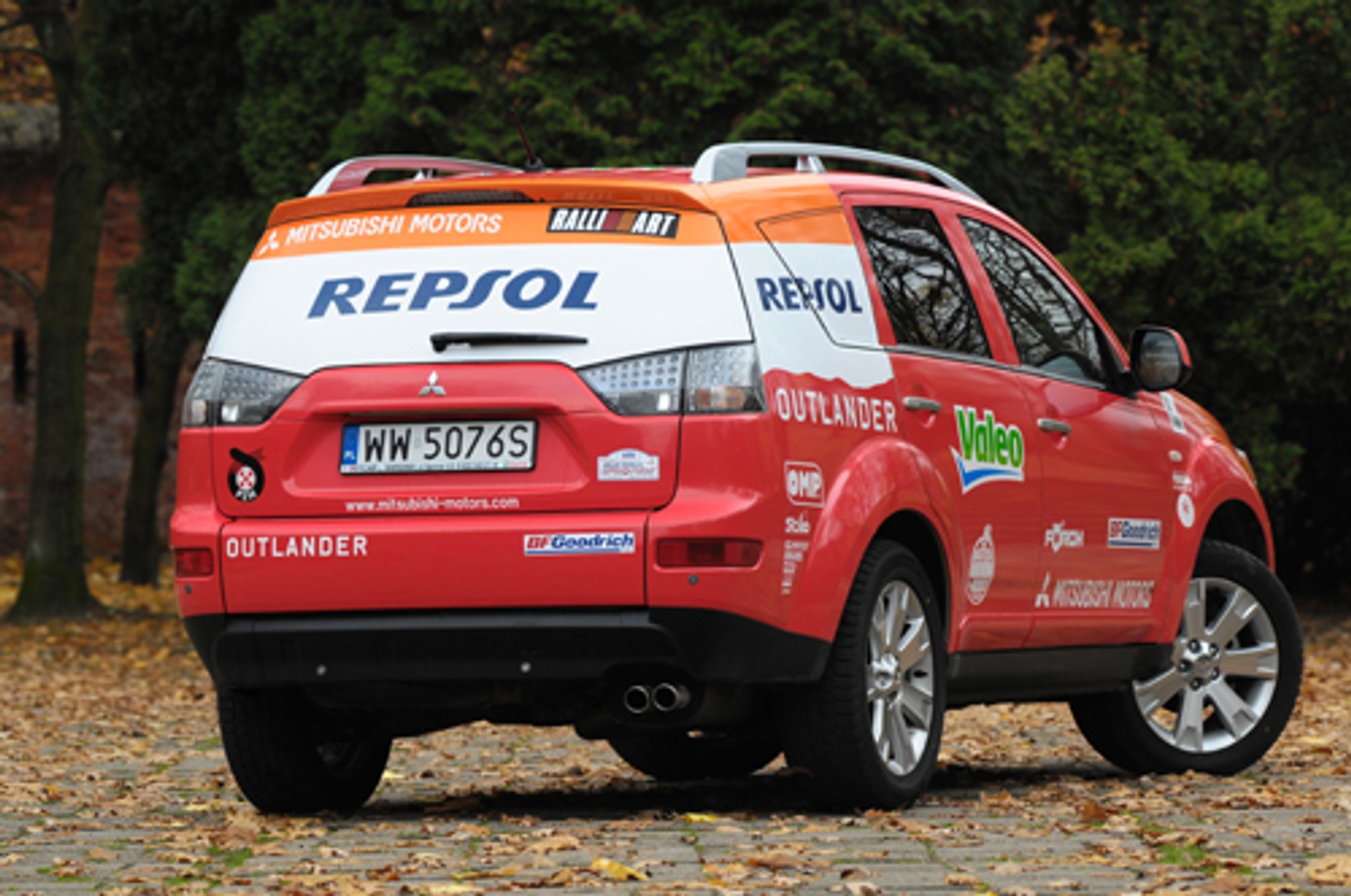Mitsubishi Outlander 2.0 DID: Nie szata zdobi auto