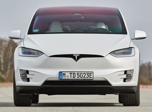 #AutopilotWhooper, czyli jak Tesla myli logo Burger Kinga ze znakiem... STOP