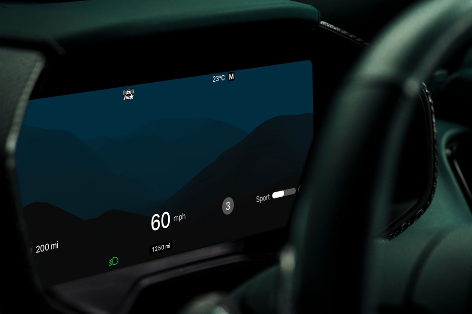 Aston Martin Apple CarPlay Ultra