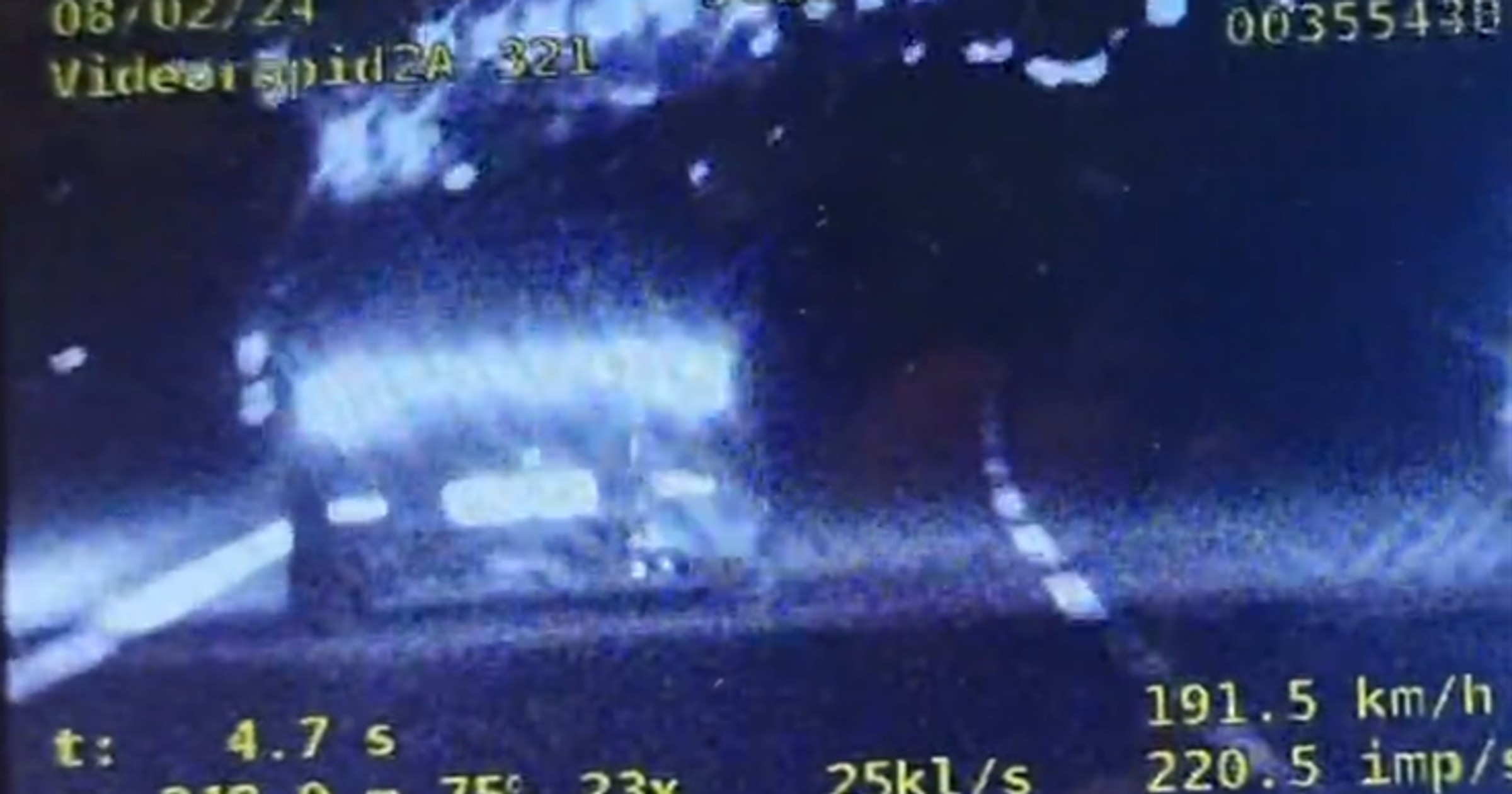 Policjanci zatrzymali kierowcę Cupry. "Dostał podwójnie"