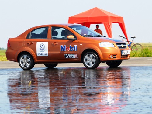 Meta w Bednarach, Lacetti w Warszawie