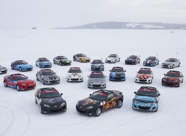 Emocjonujący finisz wyścigu Mazda MX-5 Ice Race