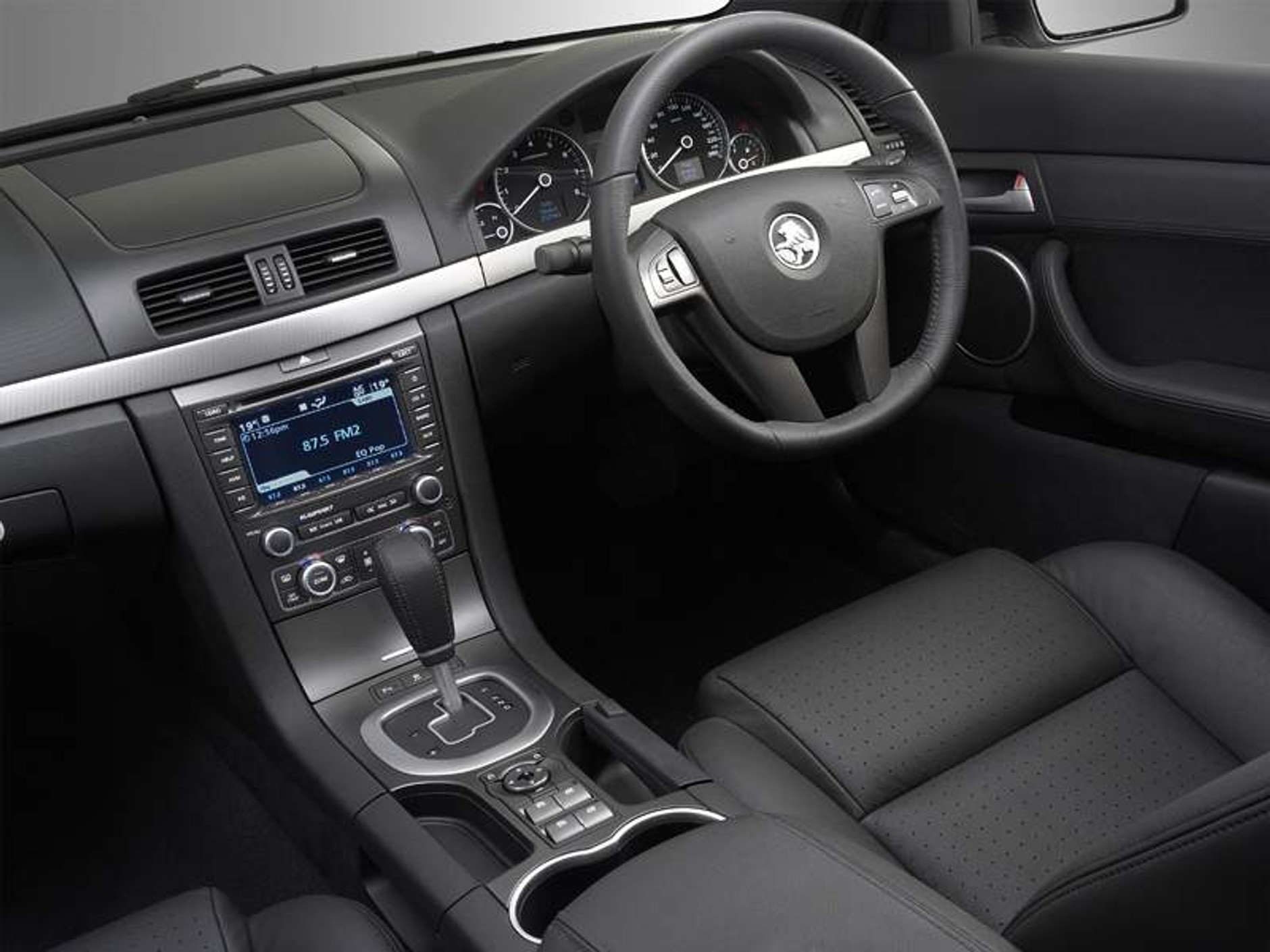 Nowy Holden Commodore: austalijski protoplasta Omegi