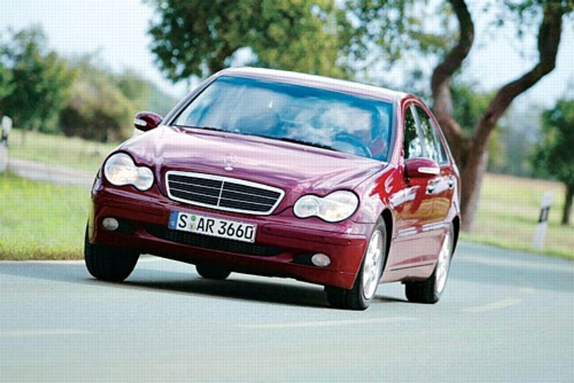 Audi A4 1.9 TDI, BMW 320d, Jaguar X-Type 2.0D, Mercedes C 200 CDI - Dieslowski pojedynek