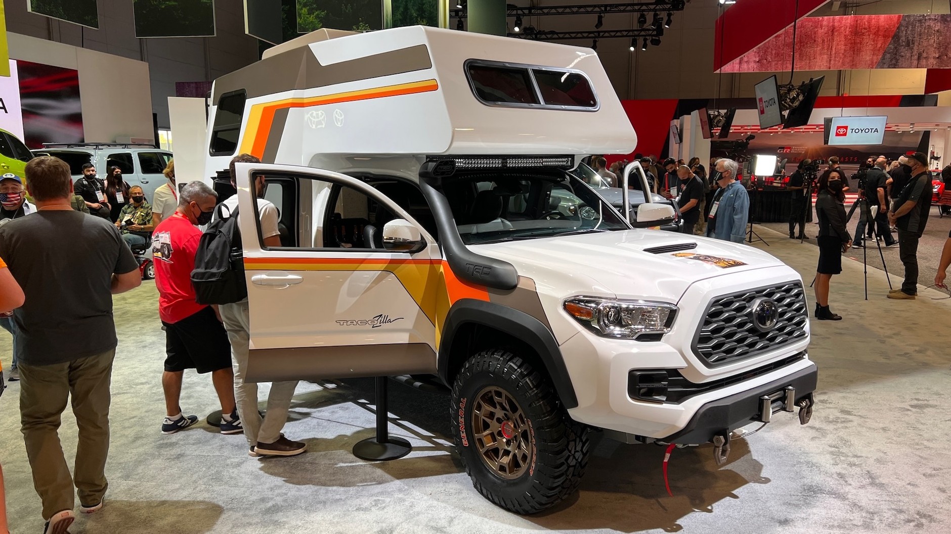 Toyota na SEMA Show 2021-6