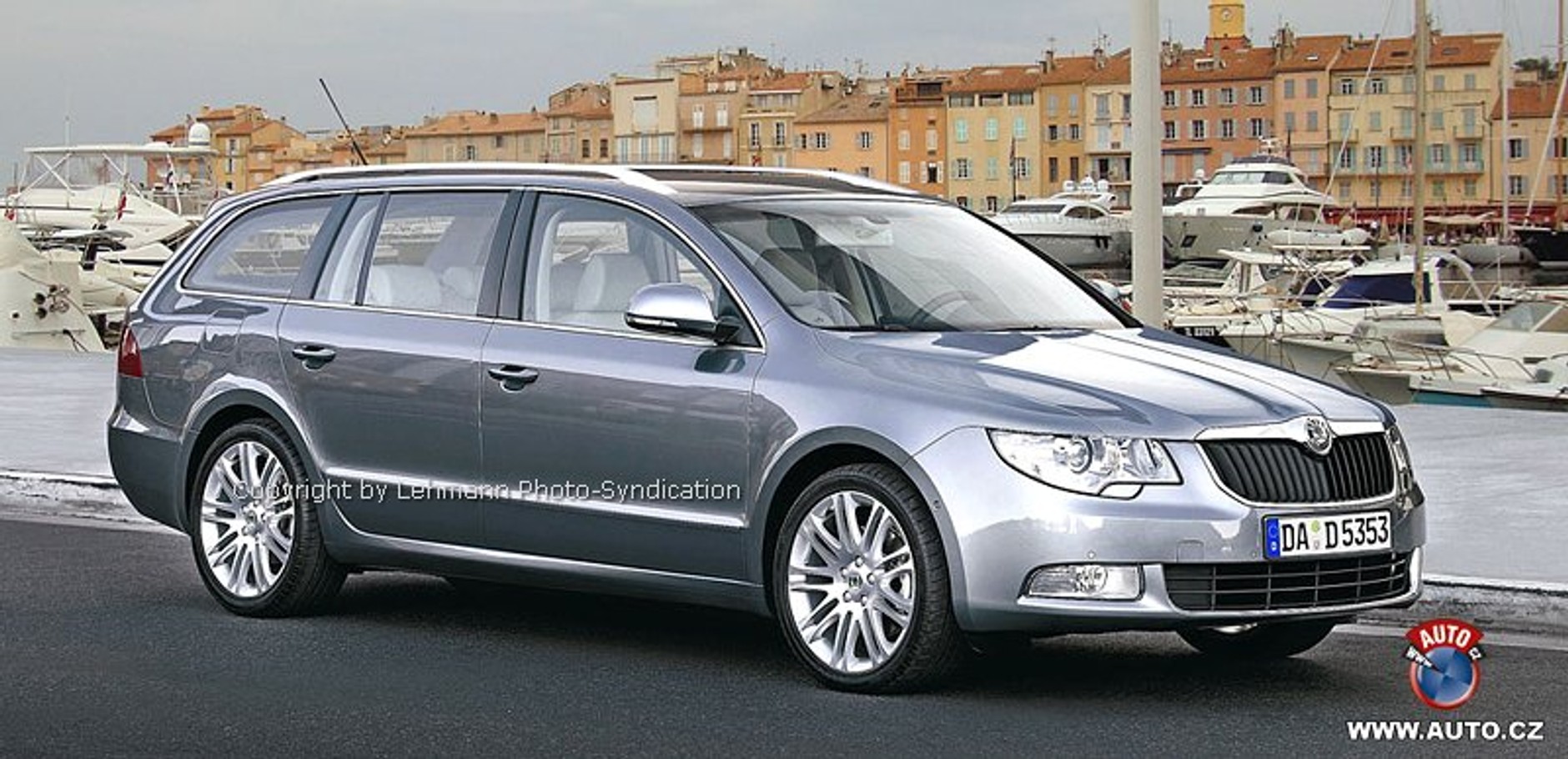 Zdjęcia szpiegowskie: Škoda Superb Combi na południu Moraw