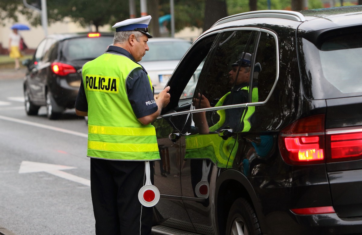 Mandat za wykroczenie drogowe
