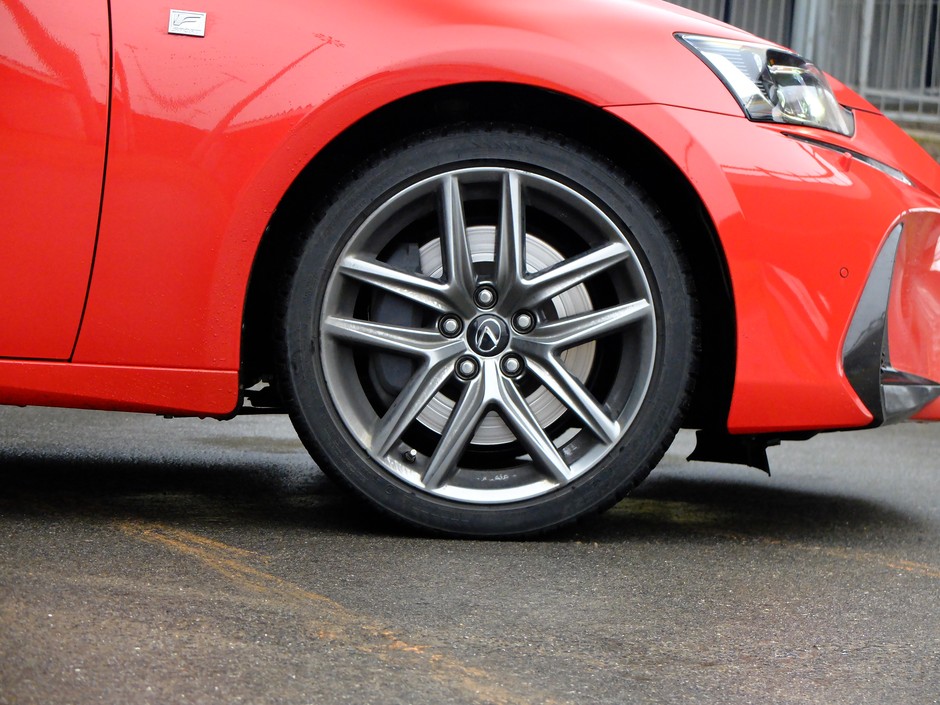 Lexus IS 200t