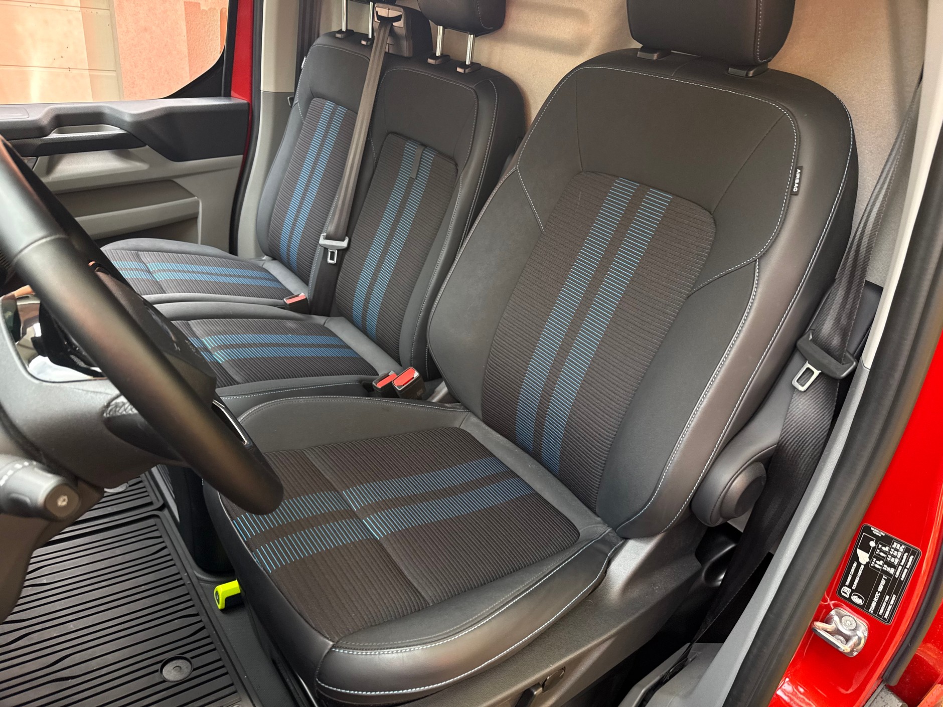 Ford Transit Custom plug-in
