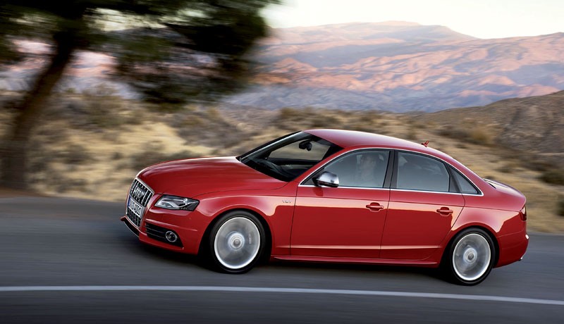 Paryż 2008: Audi S4 i S4 Avant – 333 koni dla niemieckiego sportowca