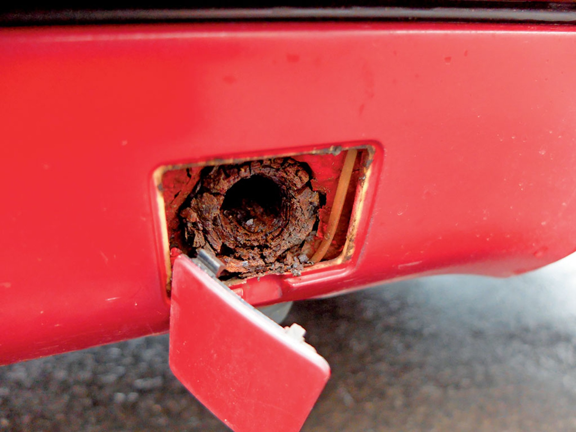 Auto z ogłoszenia - Mercedes W124 jako obiekt spekulacyjny