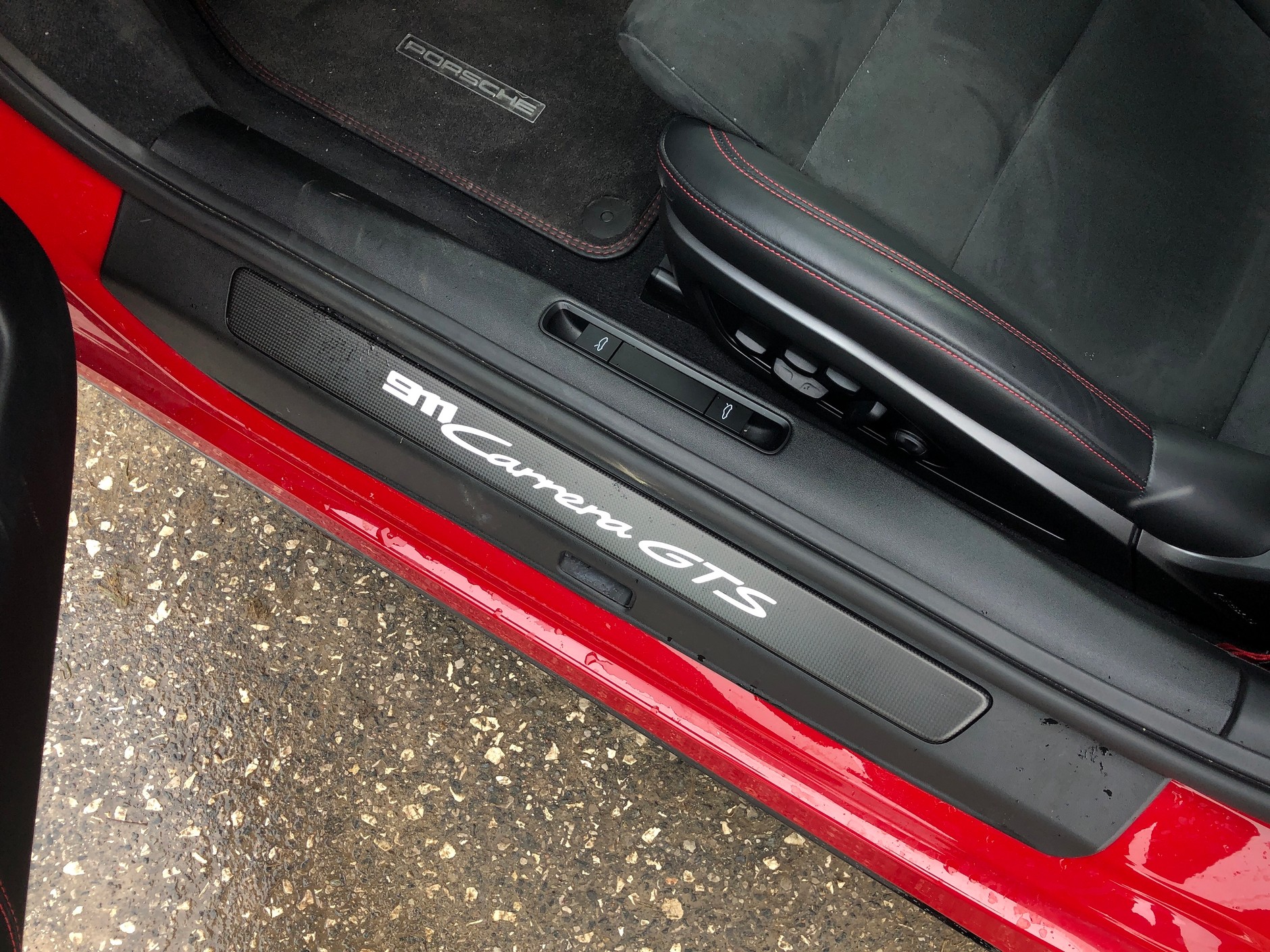 Porsche 911 Carrera GTS