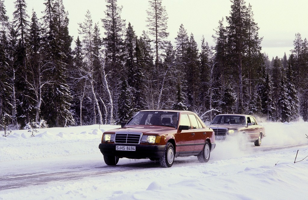 Mercedes W124 ma 35 lat
