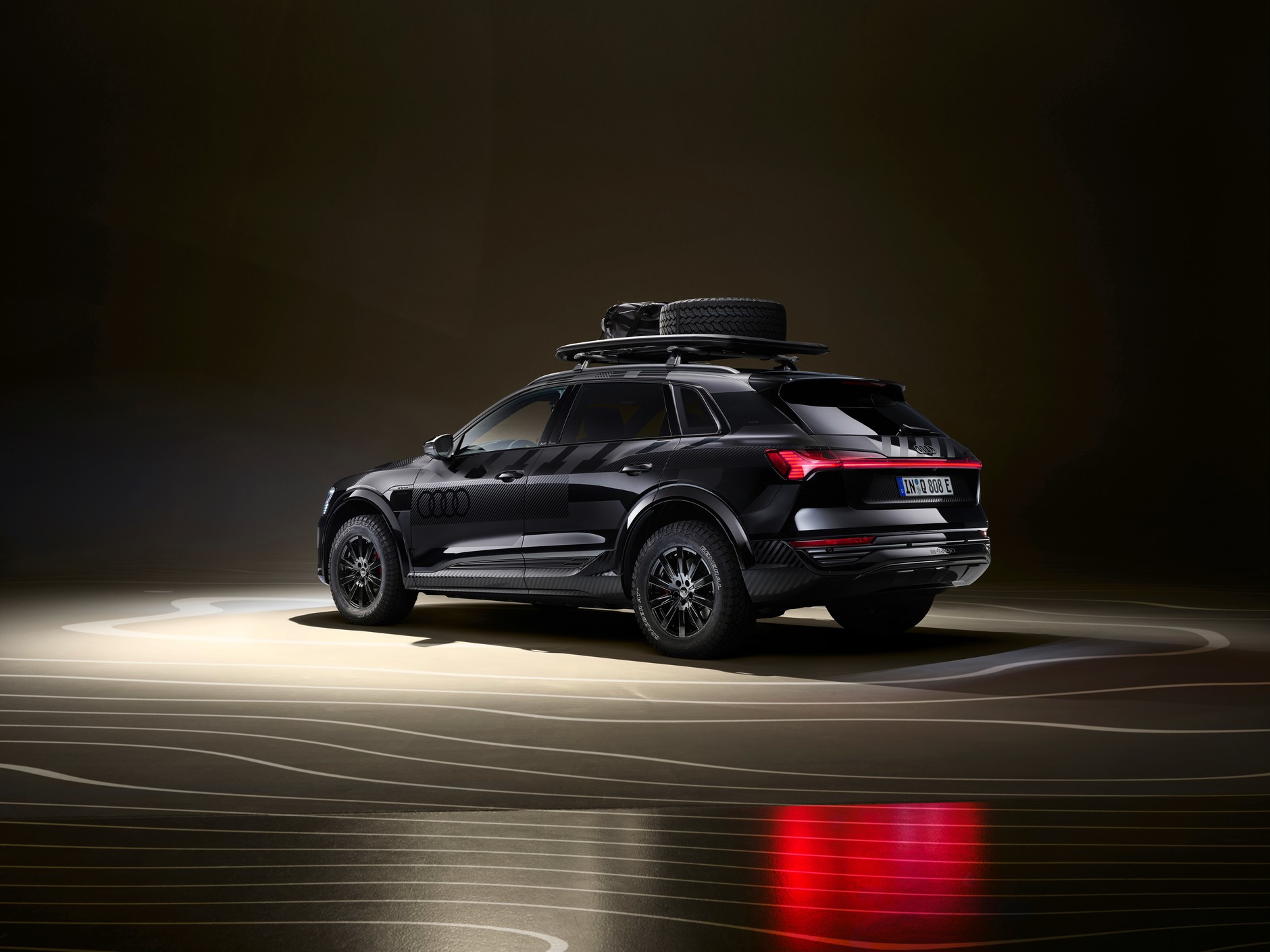 Audi Q8 e-tron edition Dakar