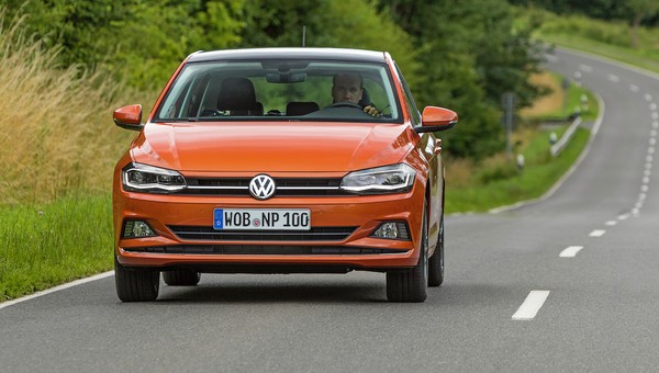 Volkswagen Polo VI - polowanie na Golfa