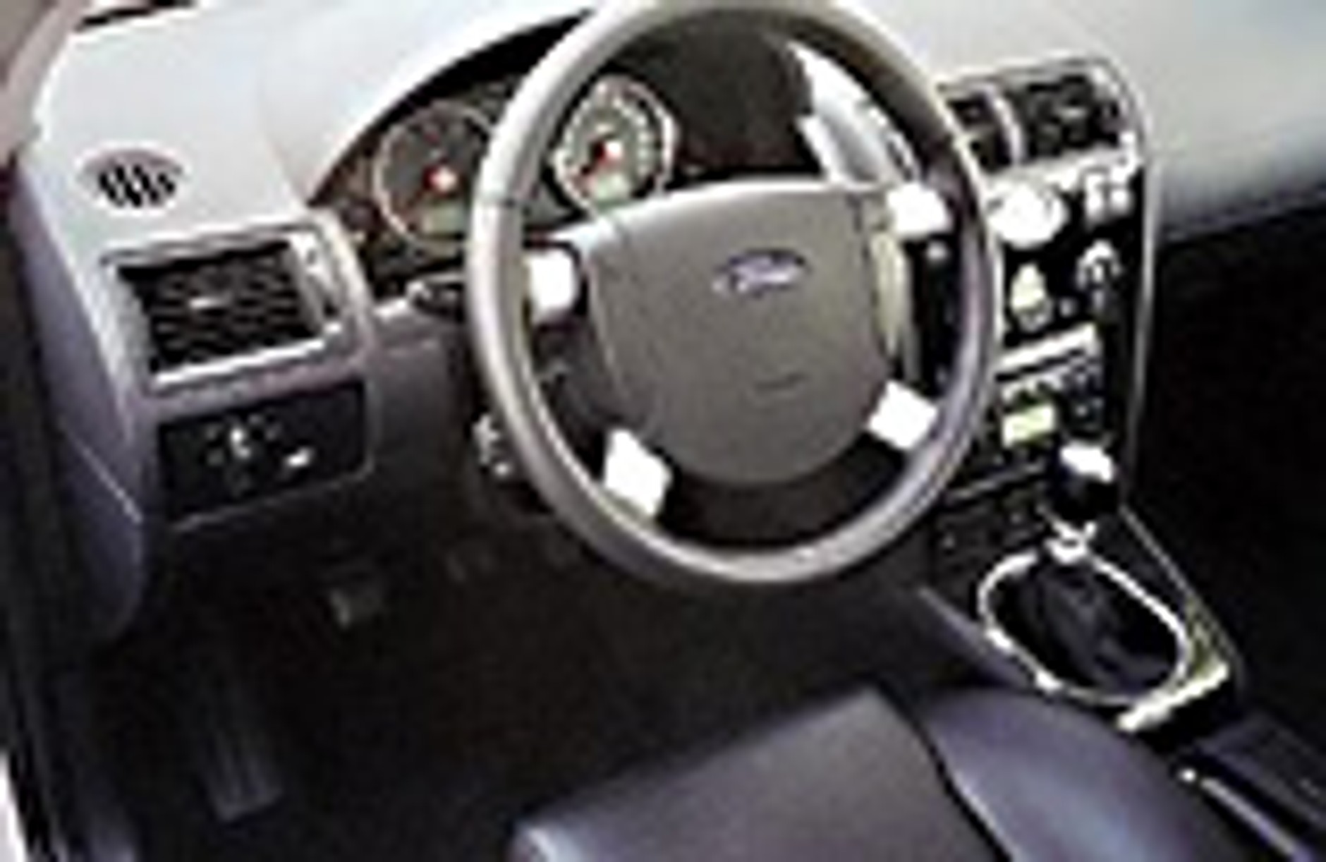 Pół numeru większy