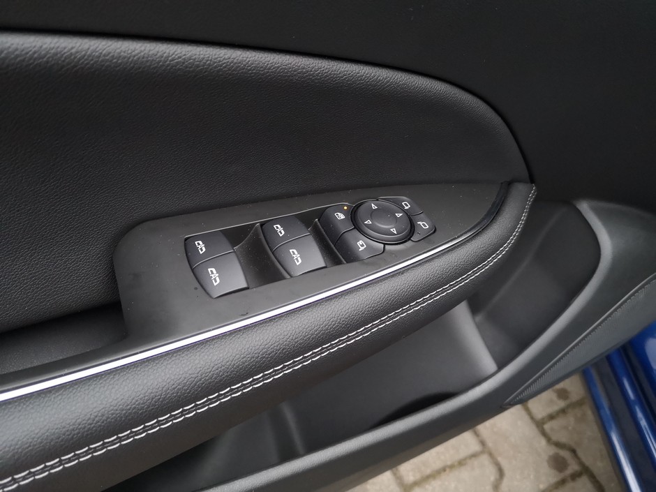 Opel Insignia 2.0/200 KM