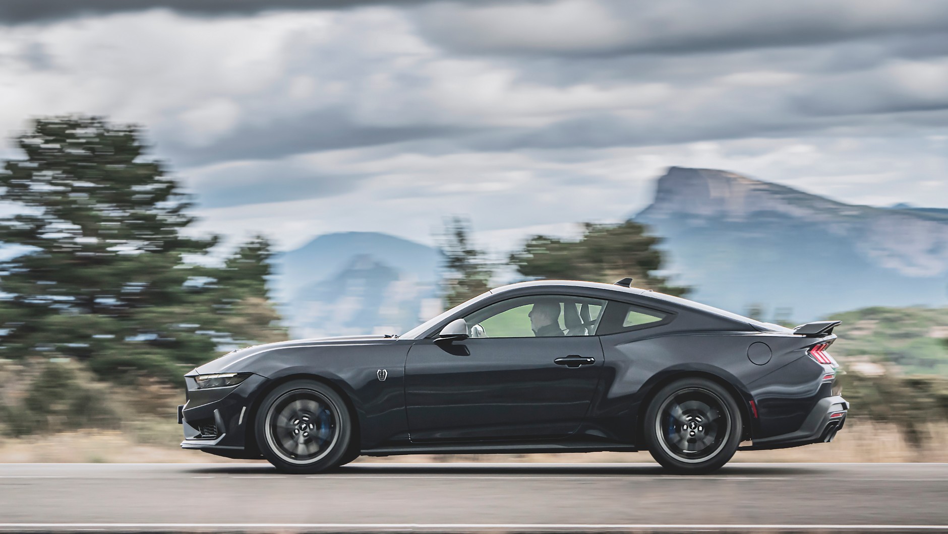 Ford Mustang Dark Horse