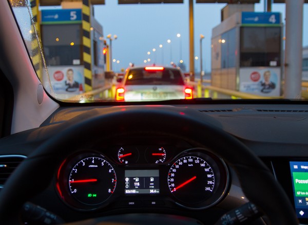 Bilet na A2 bez wciskania przycisku w obawie przed koronawirusem