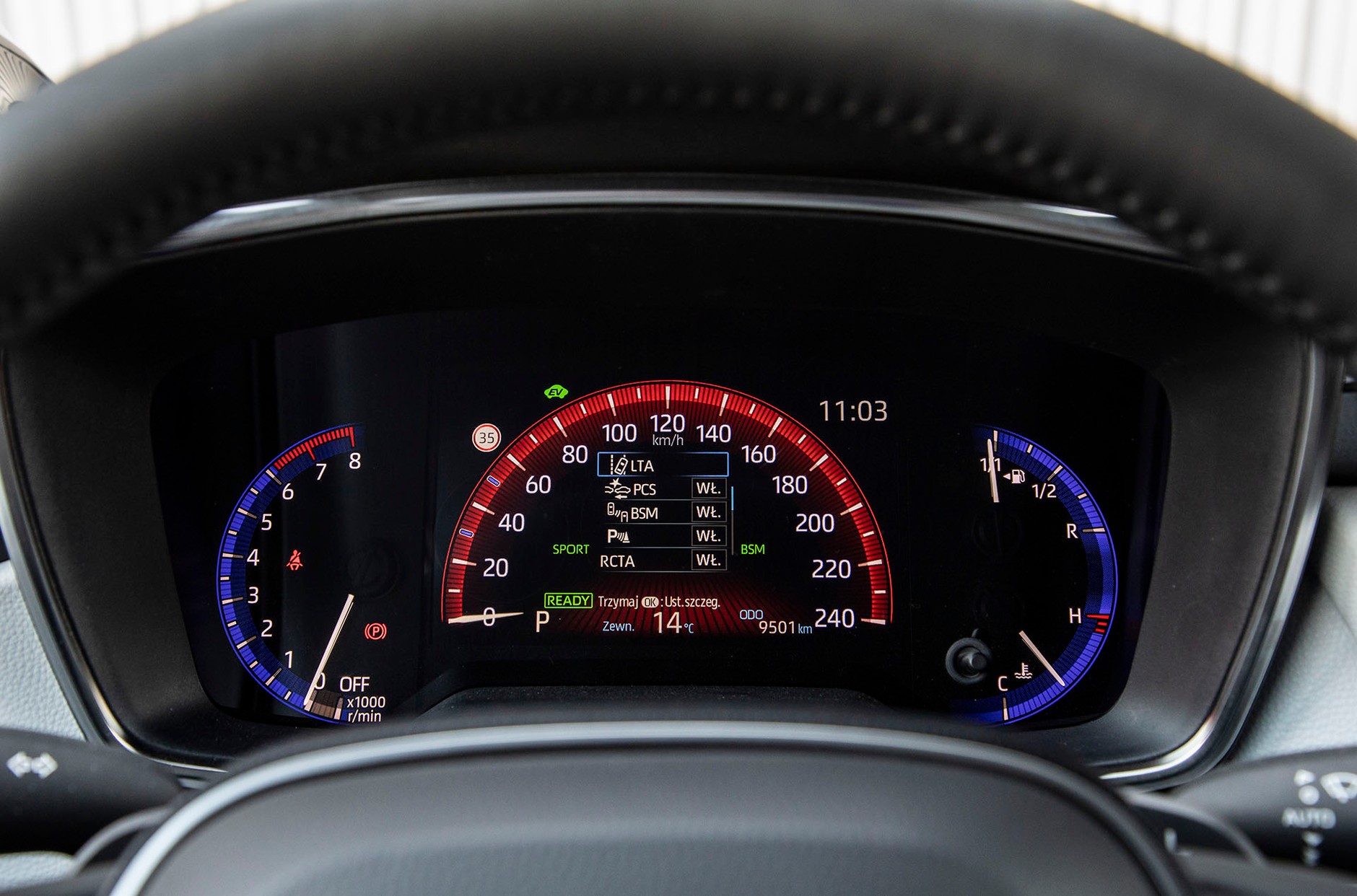 Oszczędzaj z fantazją - test Toyoty Corolla Touring Sports 2.0 Hybrid