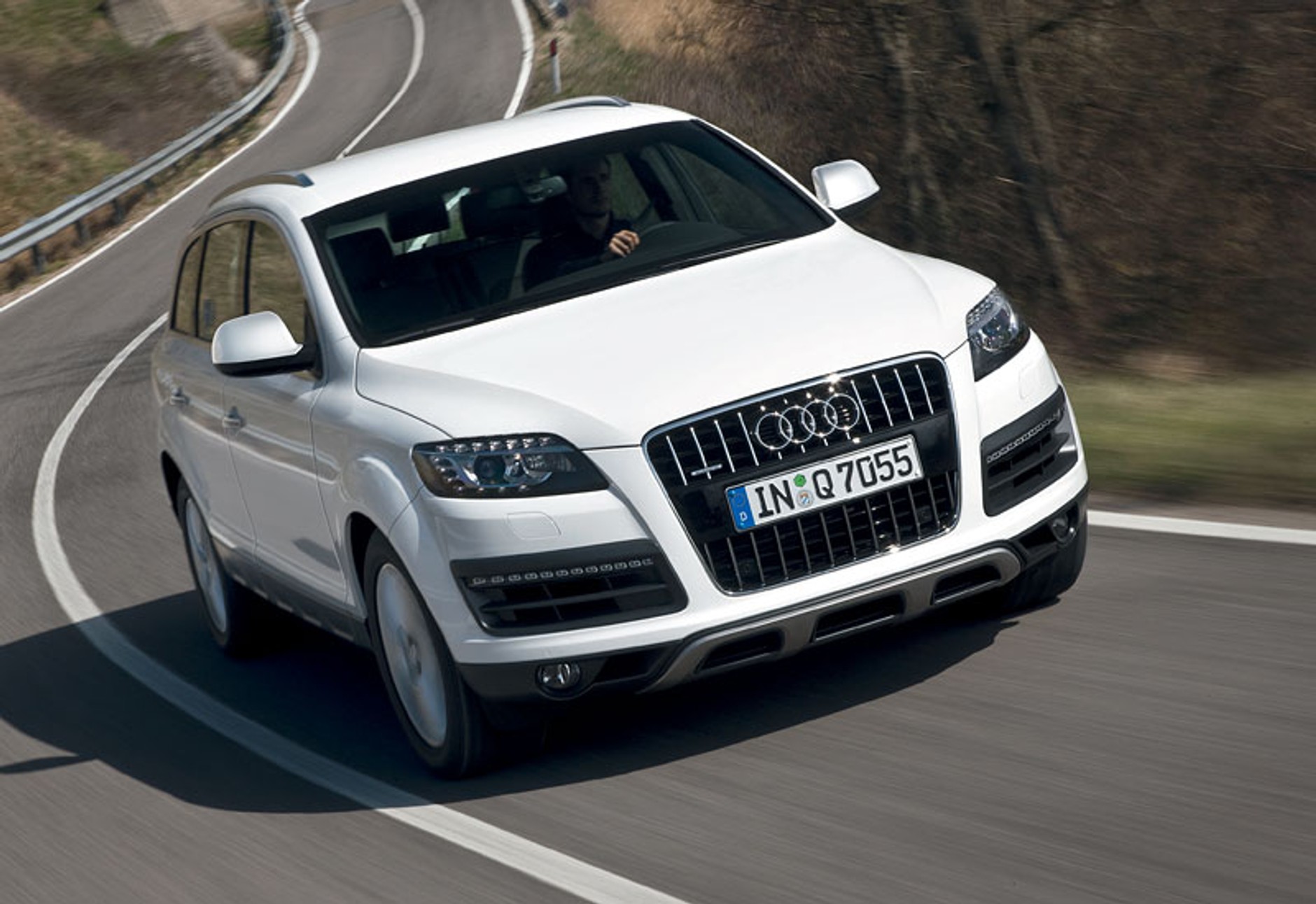 Audi Q7: facelifting i mniejsze zużycia paliwa (fotogaleria)