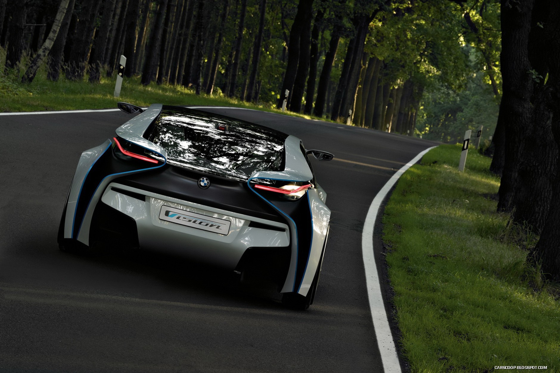 BMW Vision Efficient Dynamics Concept - Sportowiec przyszłości