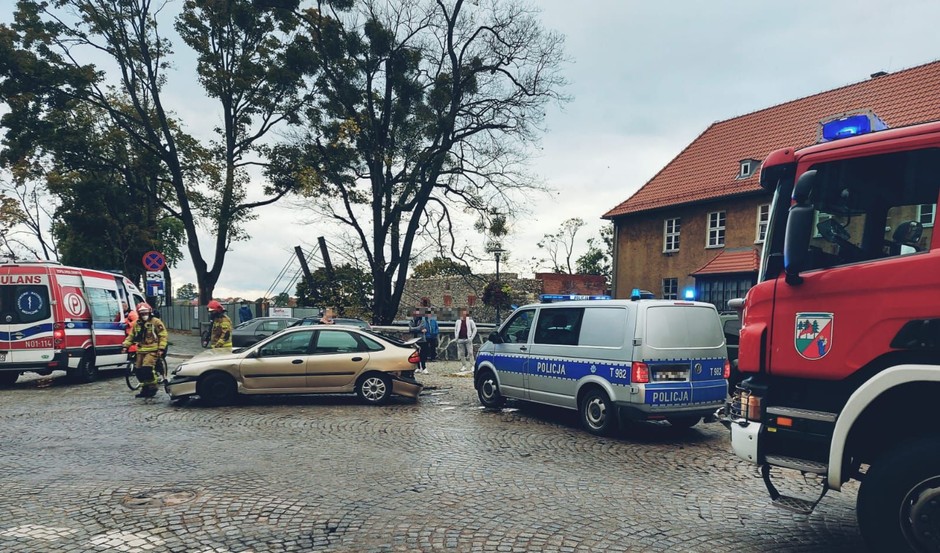 Uszkodził aż sześć samochodów!