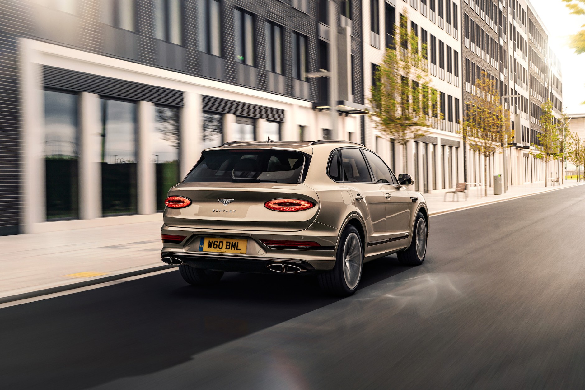 Bentley Bentayga Hybrid – pierwszy ultraluksusowy SUV PHEV