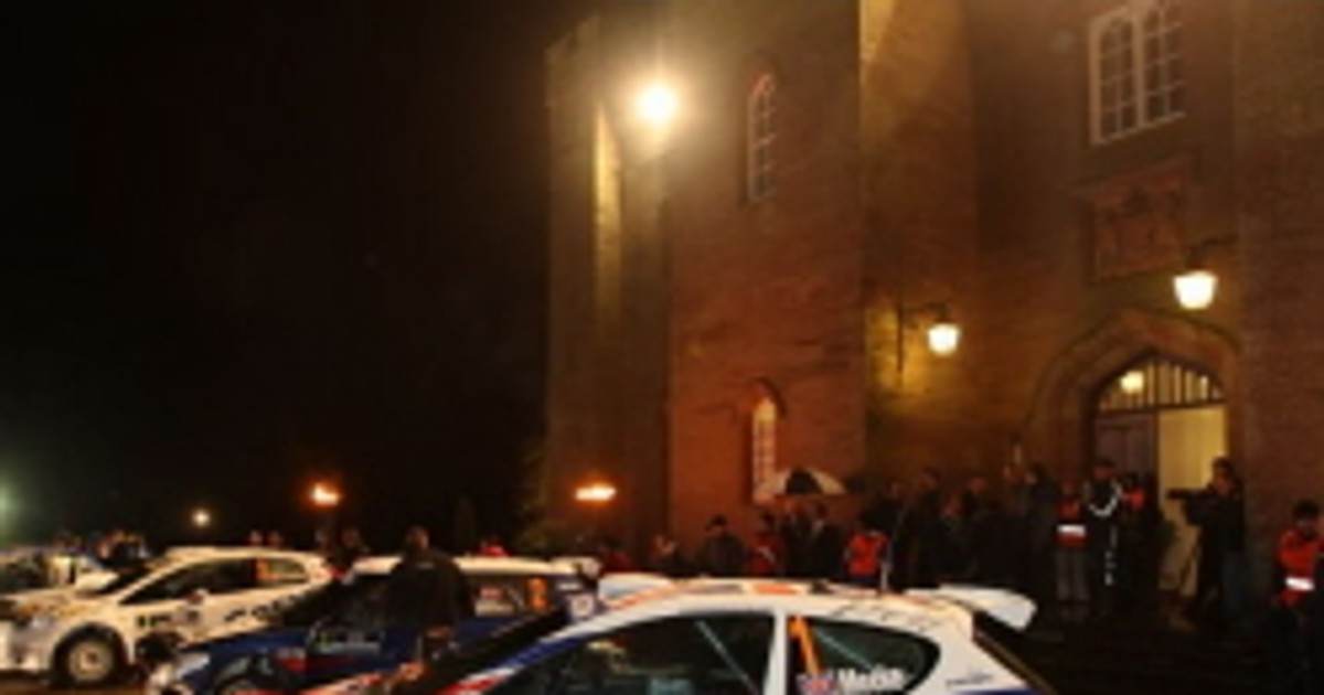 Rajd Szkocji 2009: Kris Meeke jedzie swoje (2. etap)