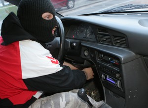 Najczęściej kradzione auta w Polsce. Złodzieje lubią to, co najczęściej kupują Polacy