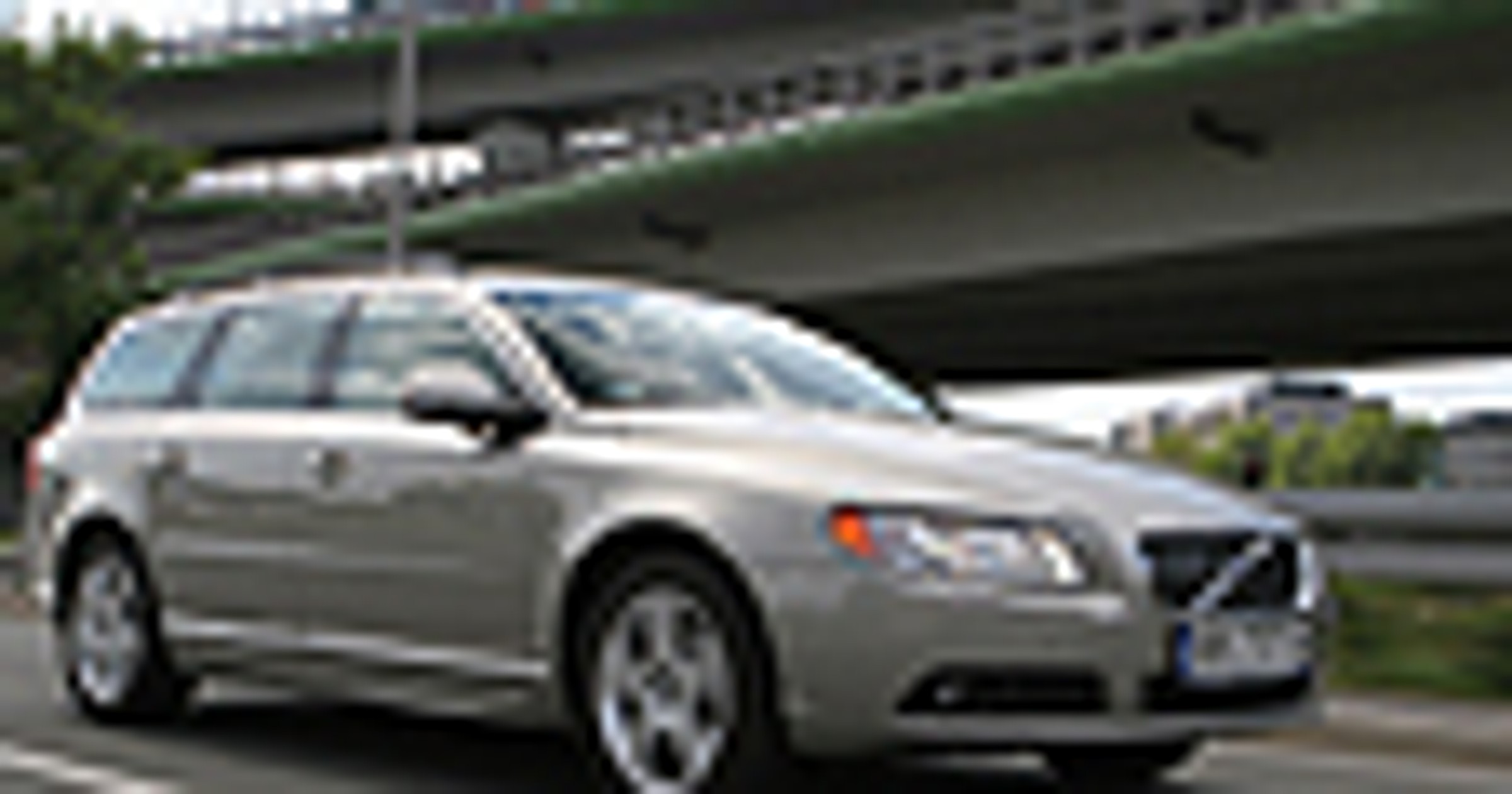 Volvo V70 2.4 D5 Summum - Szwedzki w każdym calu