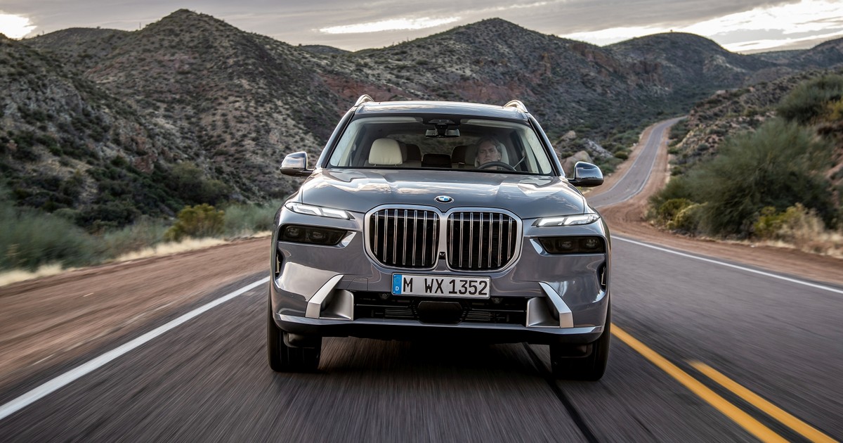 BMW X7 2022. Lifting