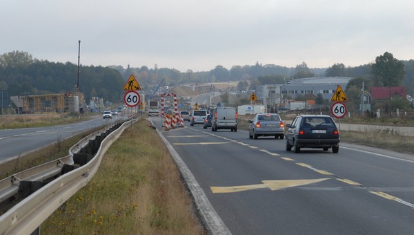 Nie bądź bucem – wpuść innych na swój pas