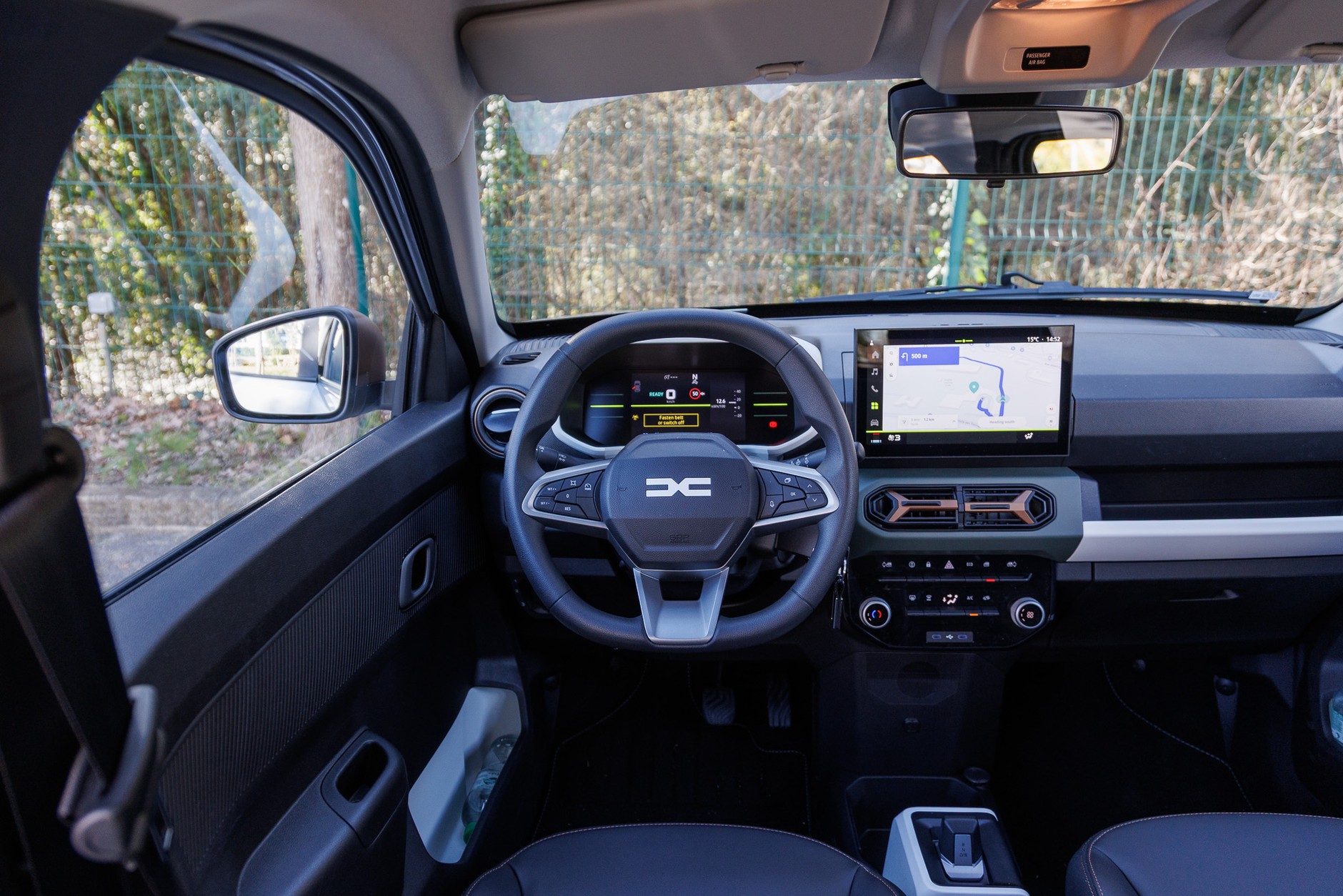 Wnętrze reklamowej wersji Dacii Spring