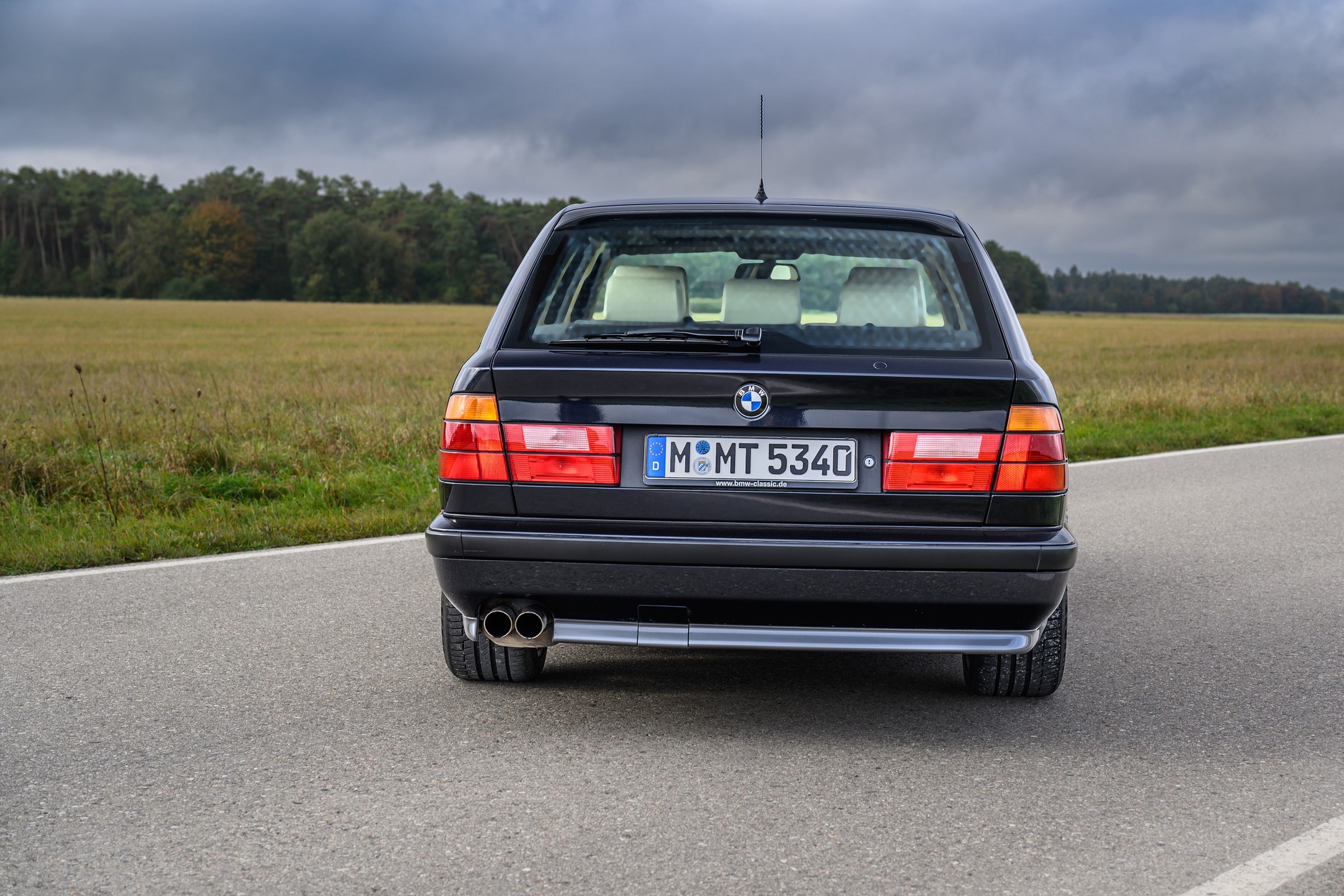 BMW M5 Touring E34
