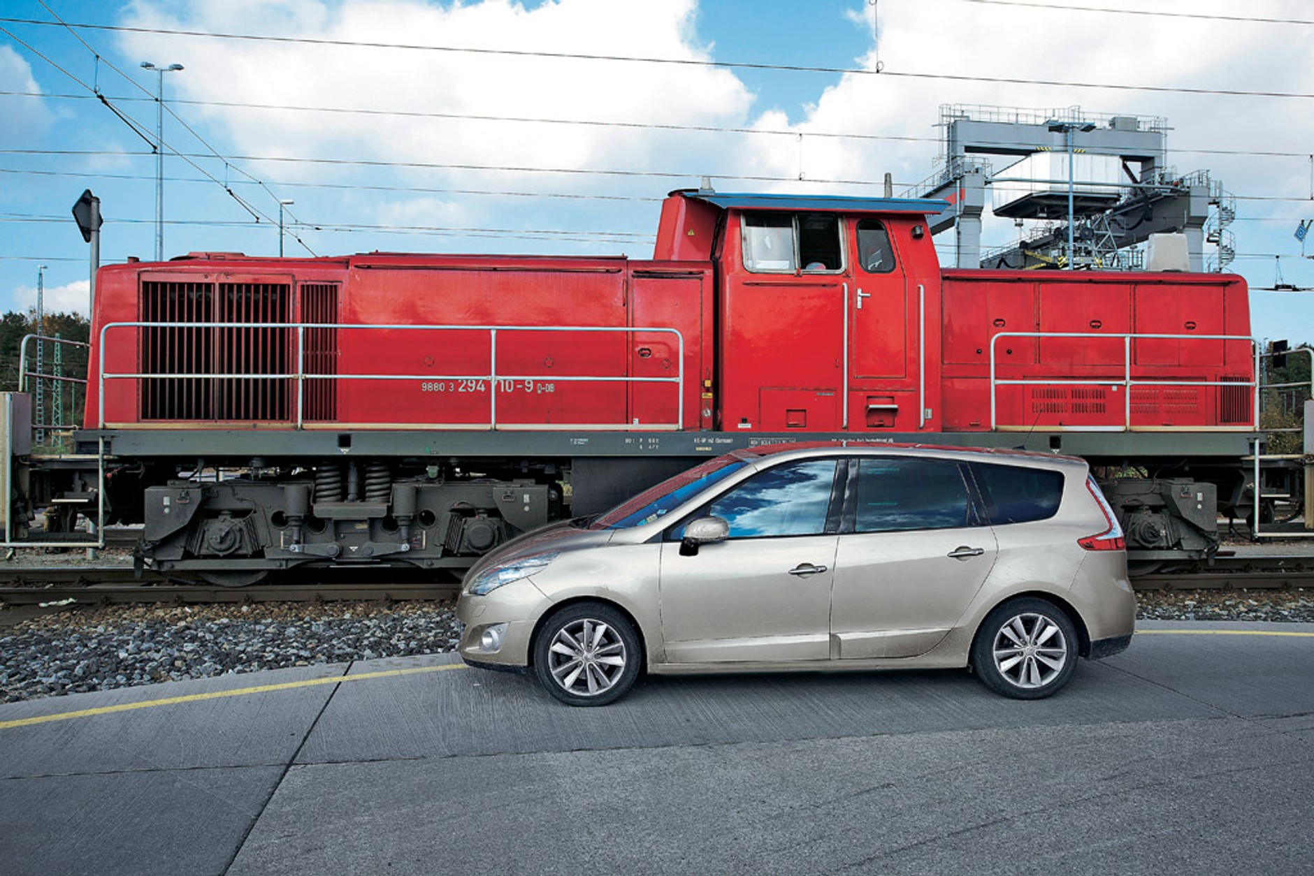 Renault Grand Scenic 1.9 dCi na dystansie 100 tys. km: naprawdę twarda sztuka