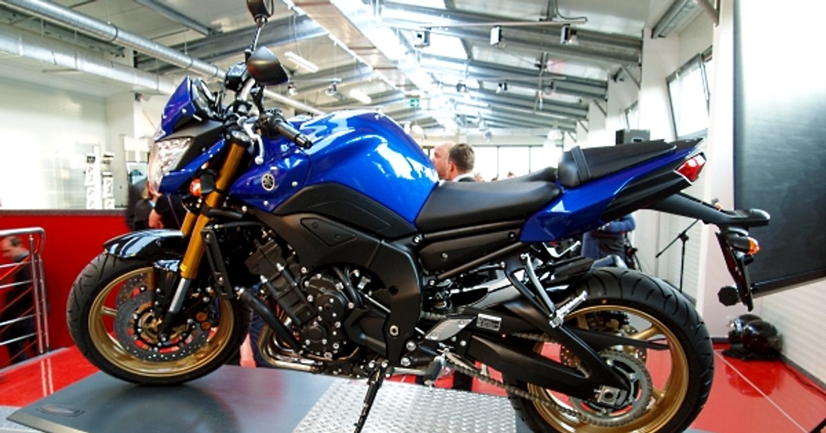 Yamaha FZ8