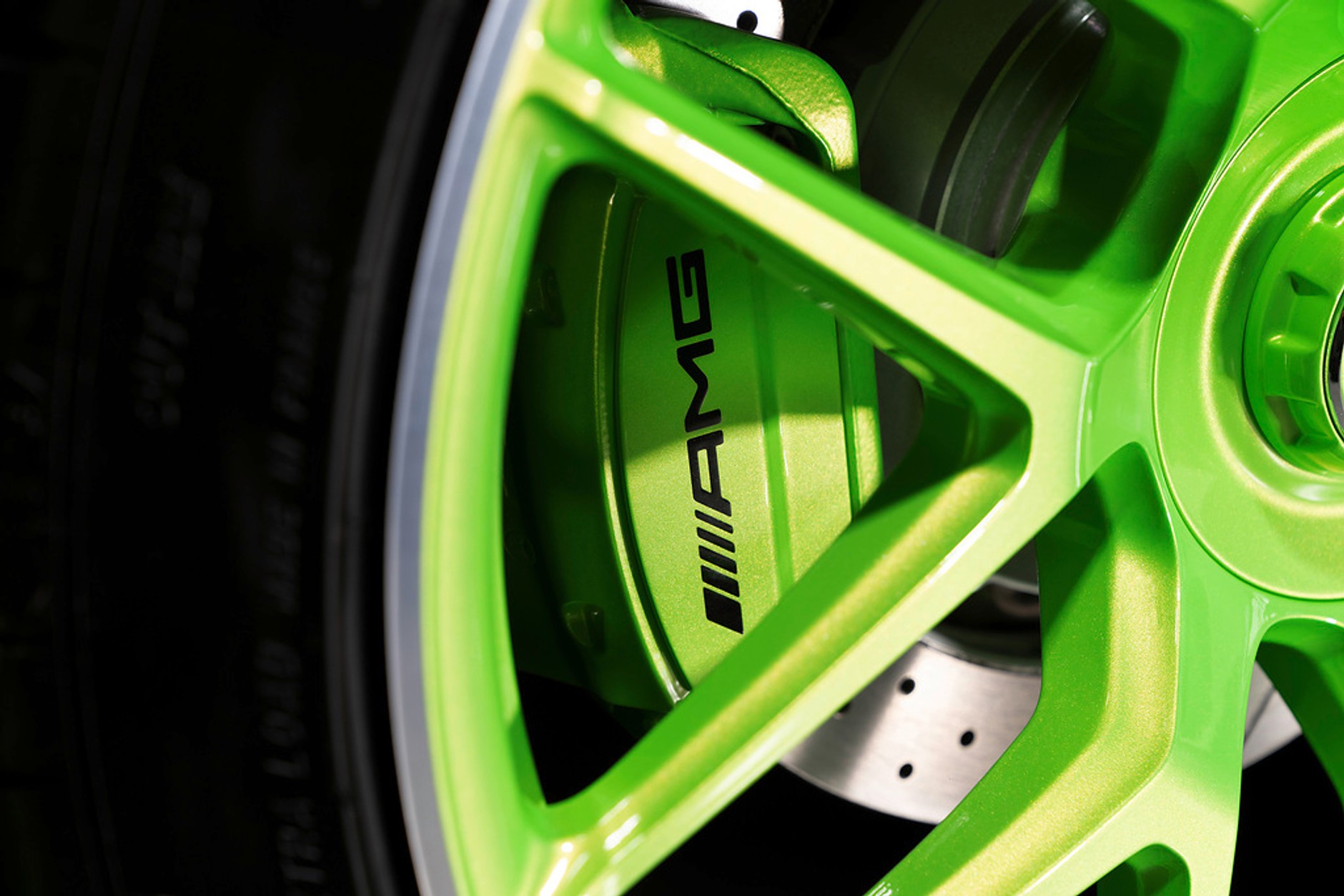 Art Cars Mercedes-AMG i Palace Skateboards