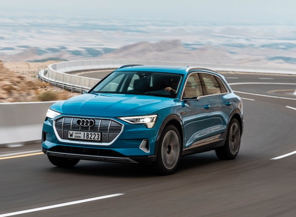 Audi e-tron – pierwsza jazda w Abu Dhabi