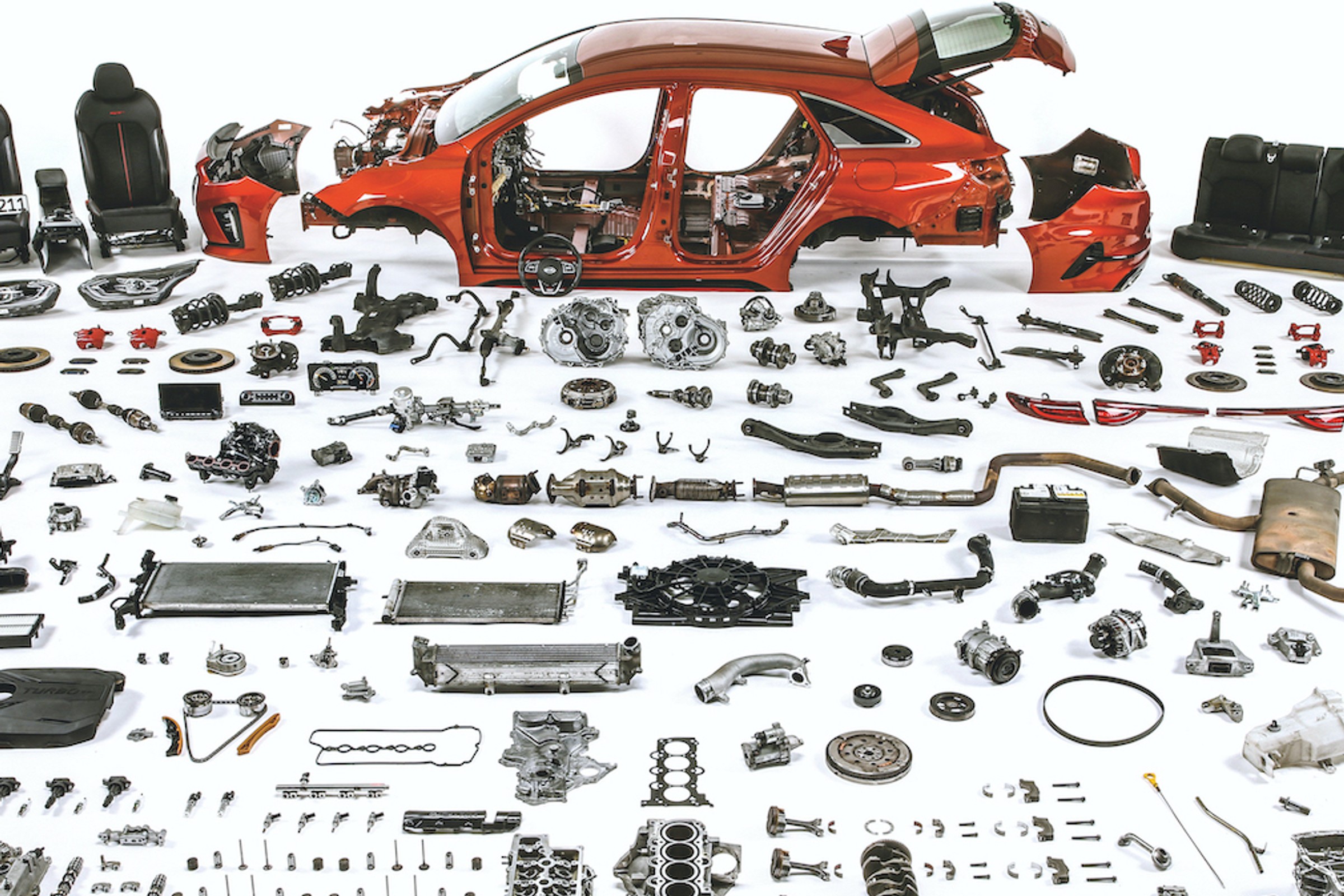 Rozkręciliśmy na części Kię z przebiegiem 100 tys. km. Podzieliła redakcję, ale ocena jest wysoka