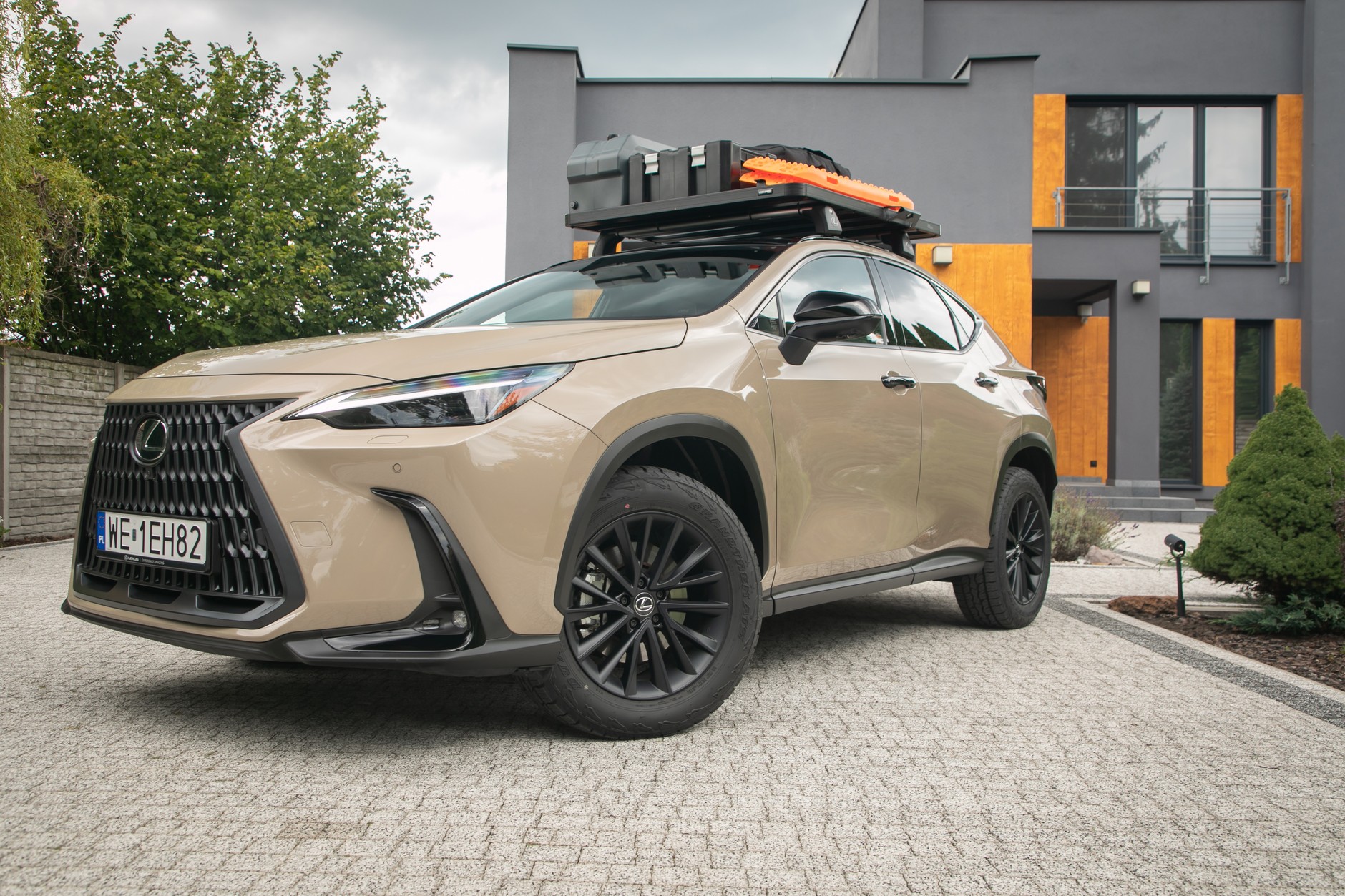 Akcesoria do Lexusów w ramach akcji "Wakacje All-Inclusive"