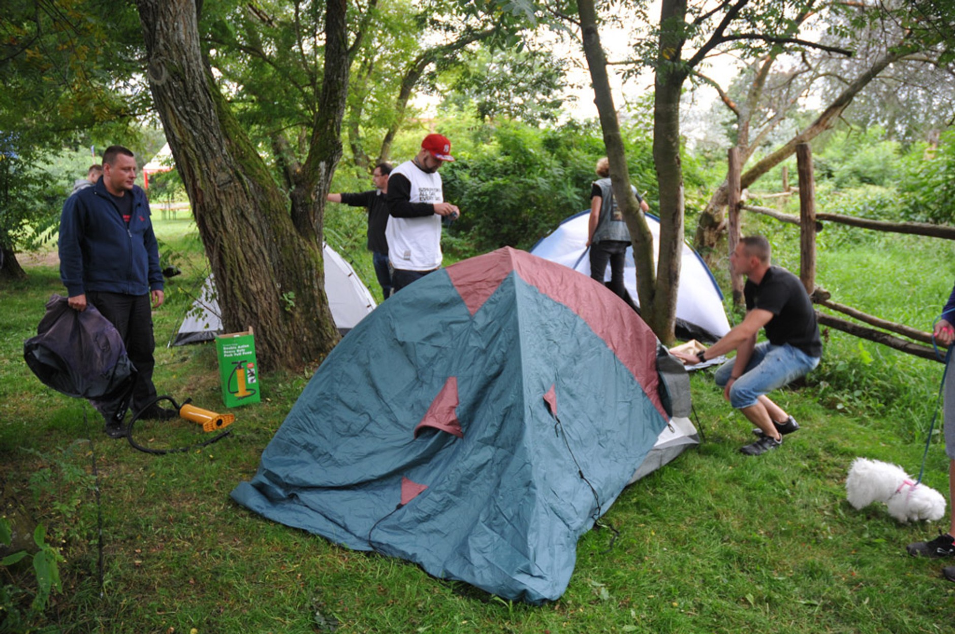 4x4 Family Adventure: baza pod namiotami