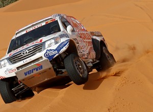 Dakar 2015: Dąbrowski zmienił pilota
