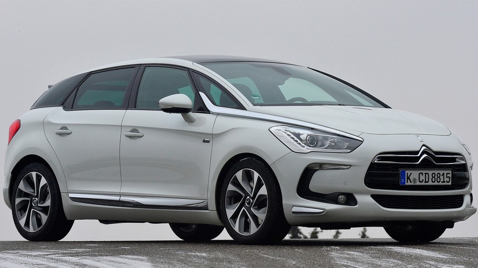 Inne hybrydy: Citroën DS5 Hybrid4