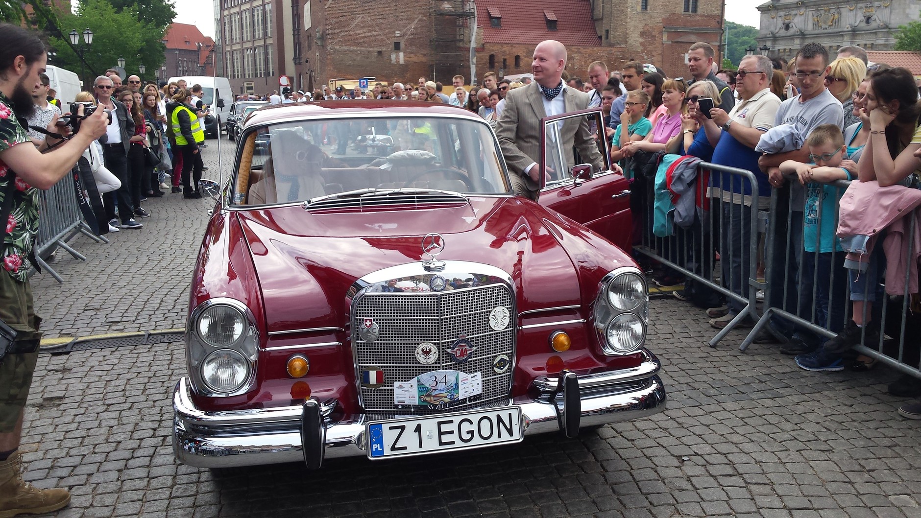 Mercedes 220 S z 1966 r.