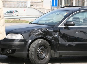 Jak bronić się przed metodą na stłuczkę? Nawet policja poleca jeden sposób