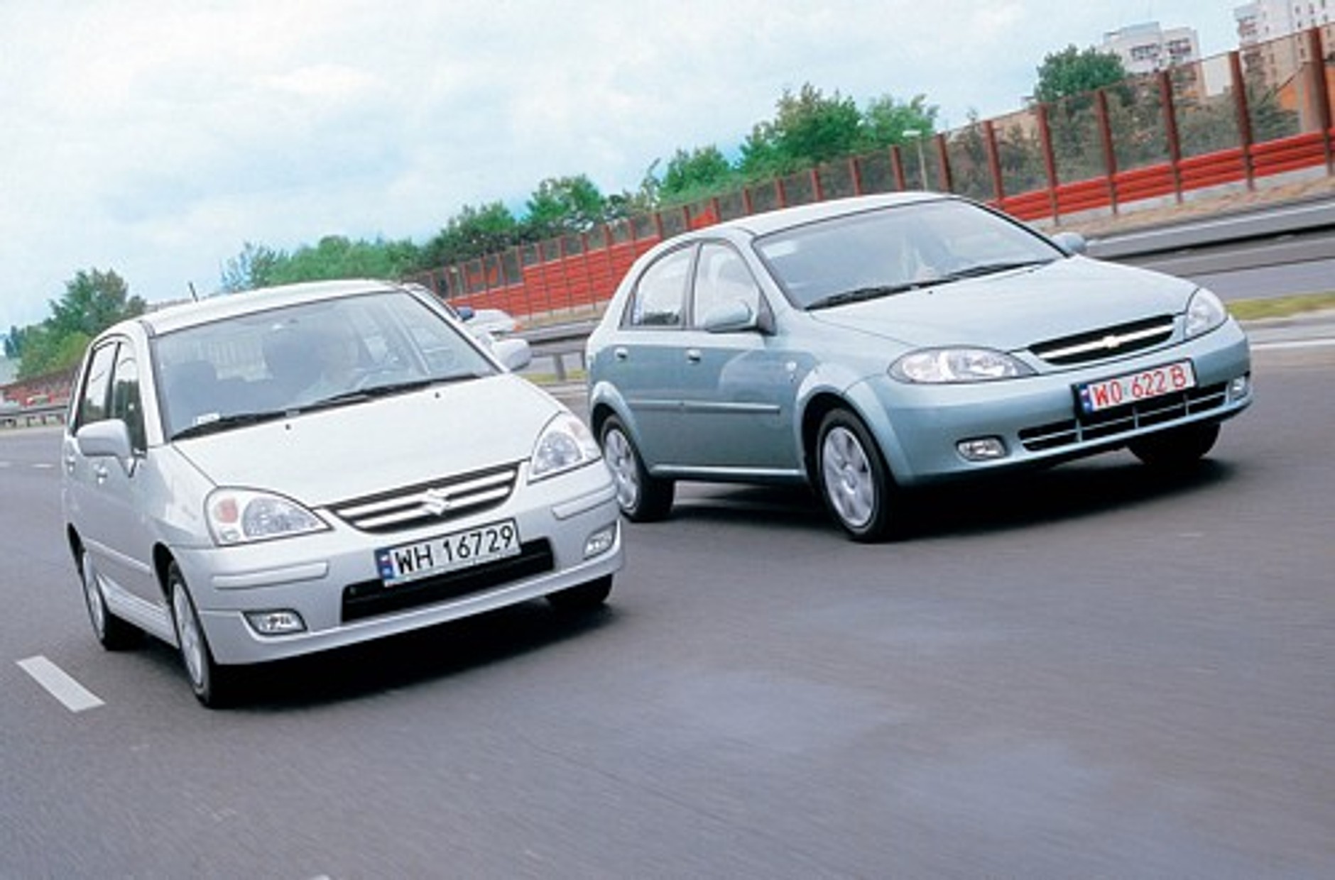 Azjatyckie kompakty w natarciu