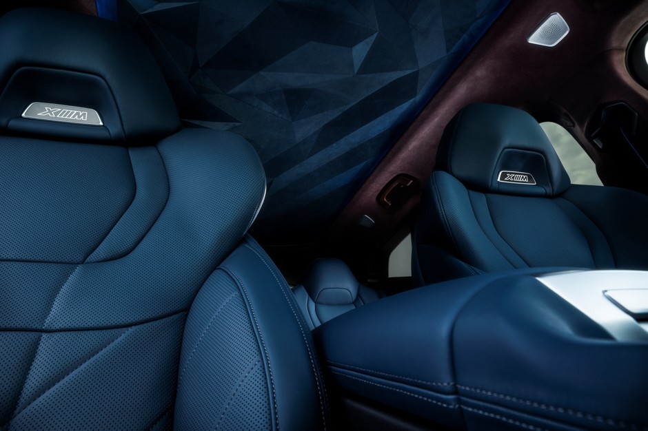 BMW XM (od 2022 r.)