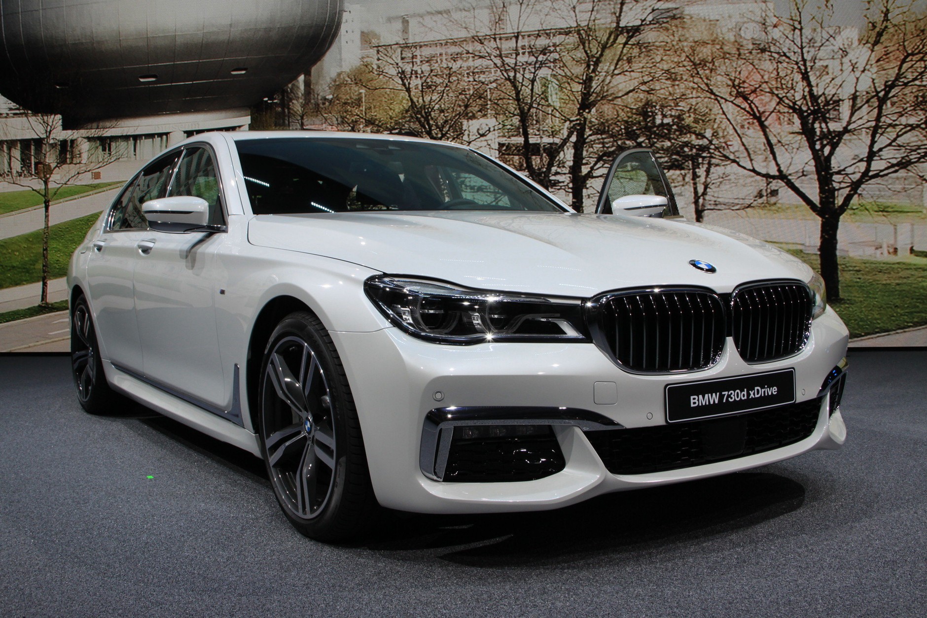 BMW Serii 7 (Frankfurt 2015)