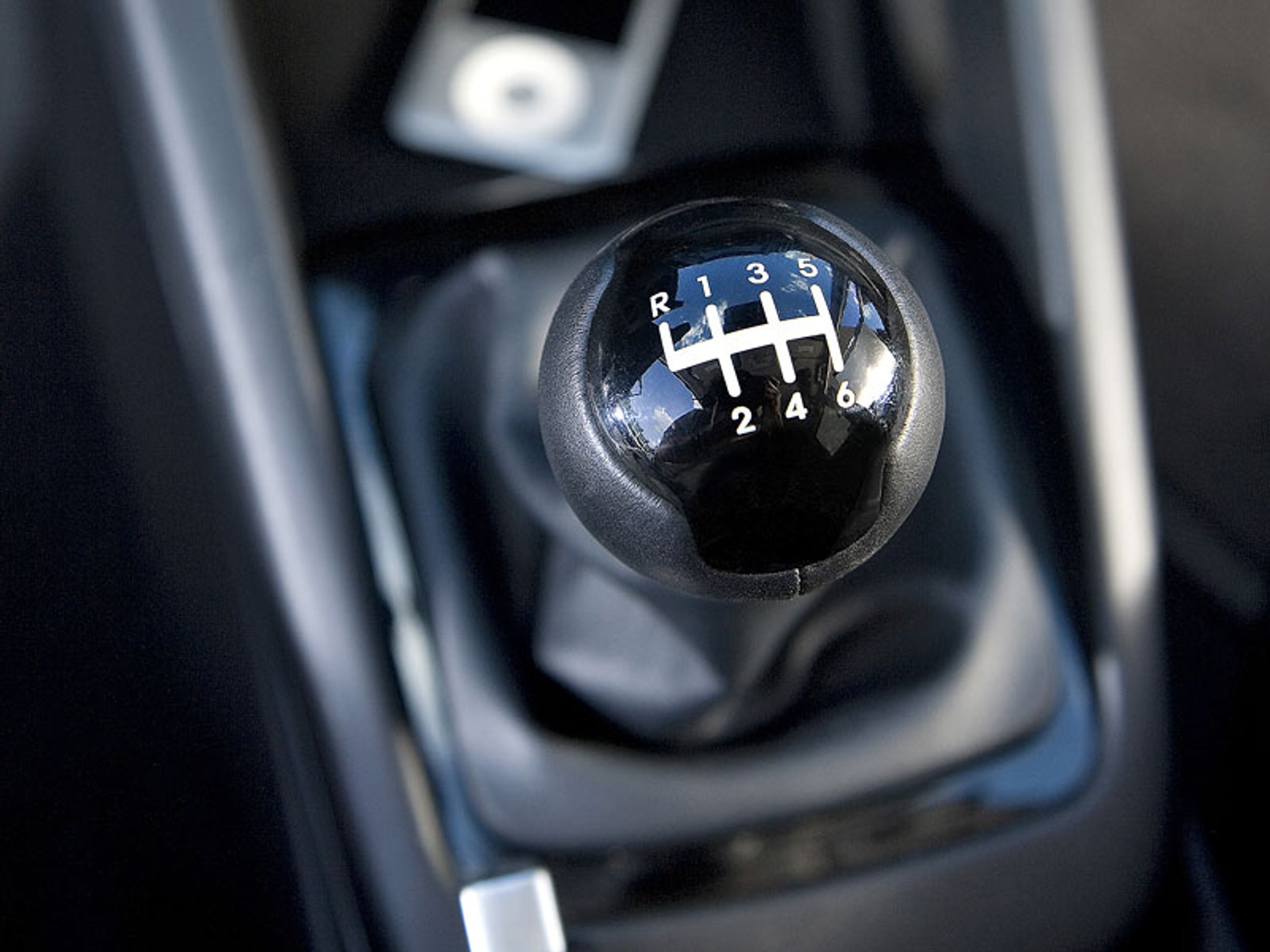 Kia cee´d 2010: pierwsze wrażenia z jazdy